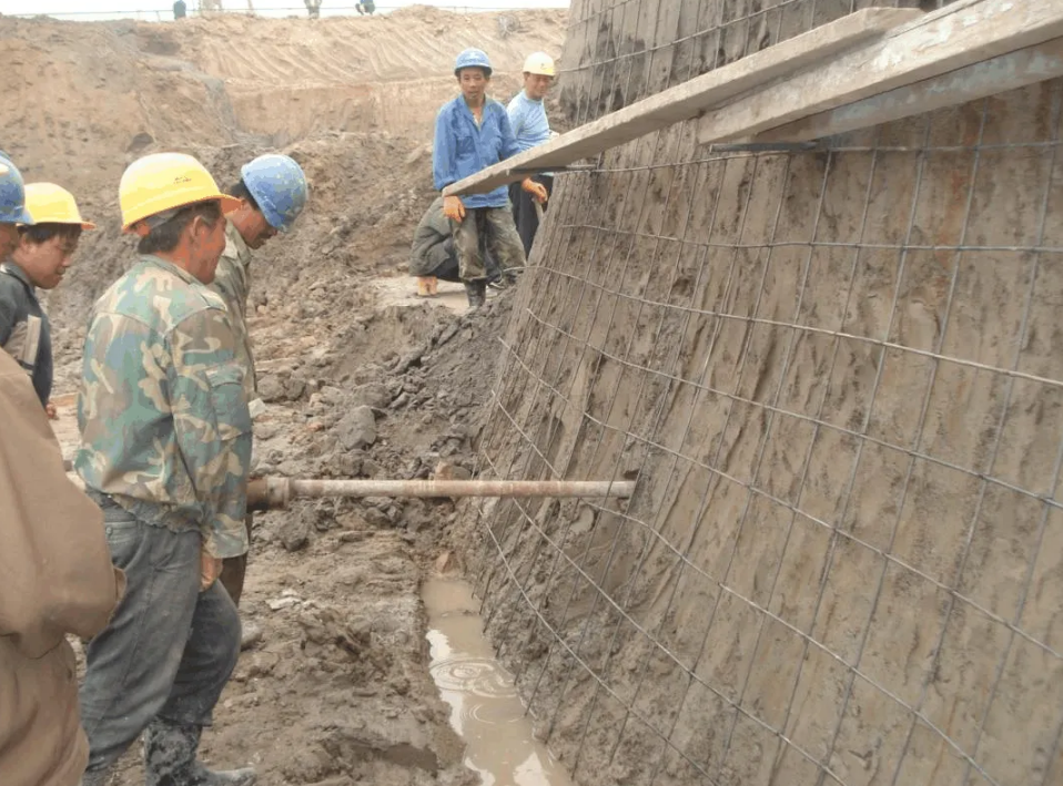 湛江常见基坑支护开挖事故的原因分析与处理方法